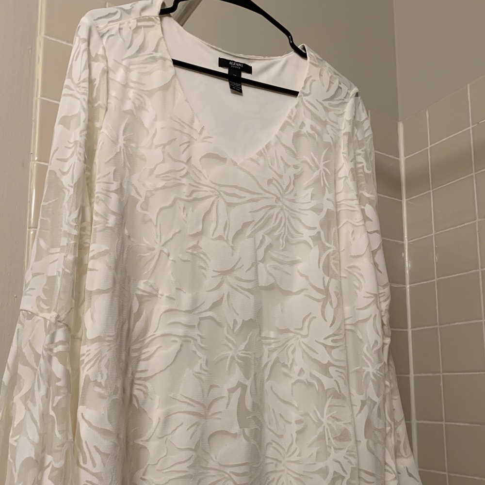 Blouse - Picture 7 of 7